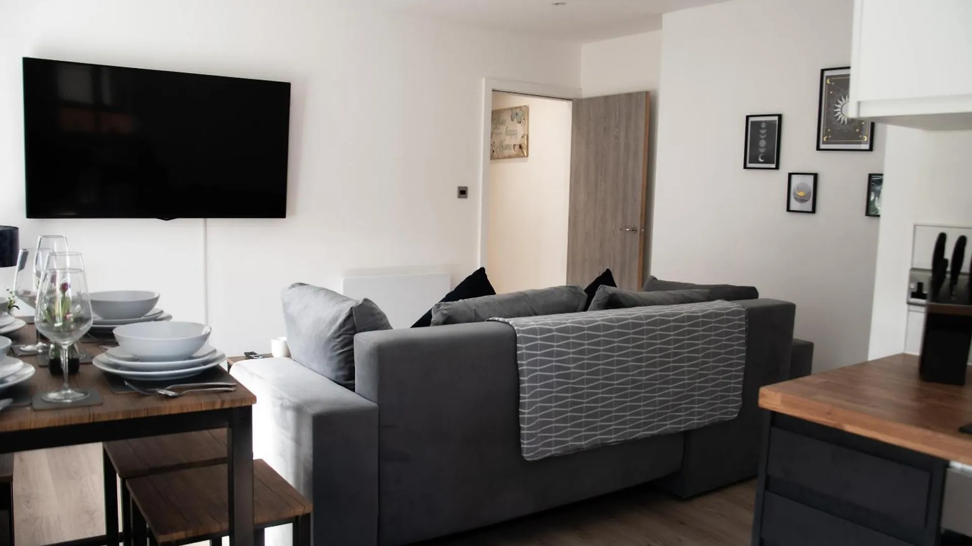 Resort Stunning Views 2-Bedroom Apartment In Charming Holmfirth Village, Huddersfield Cartworth Fold